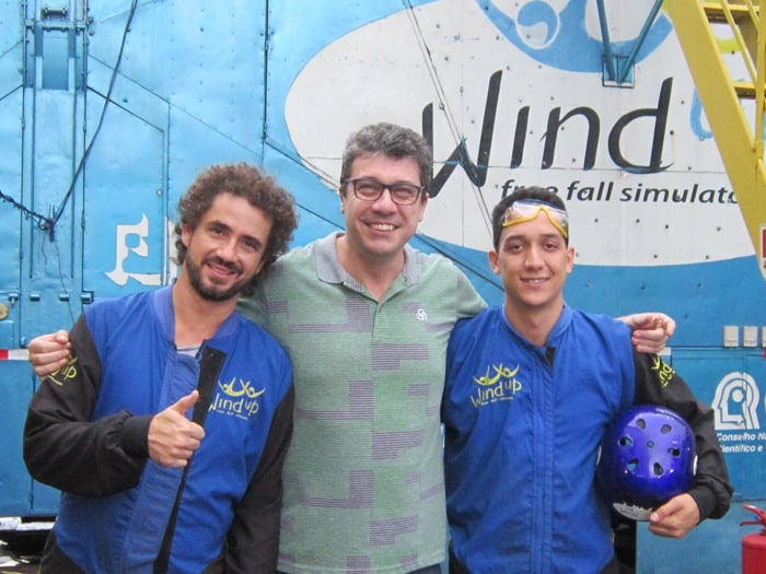 Felipe Andreoli do Encontro com Fátima Bernardes no túnel de vento Wind up Paraquedismo Indoor